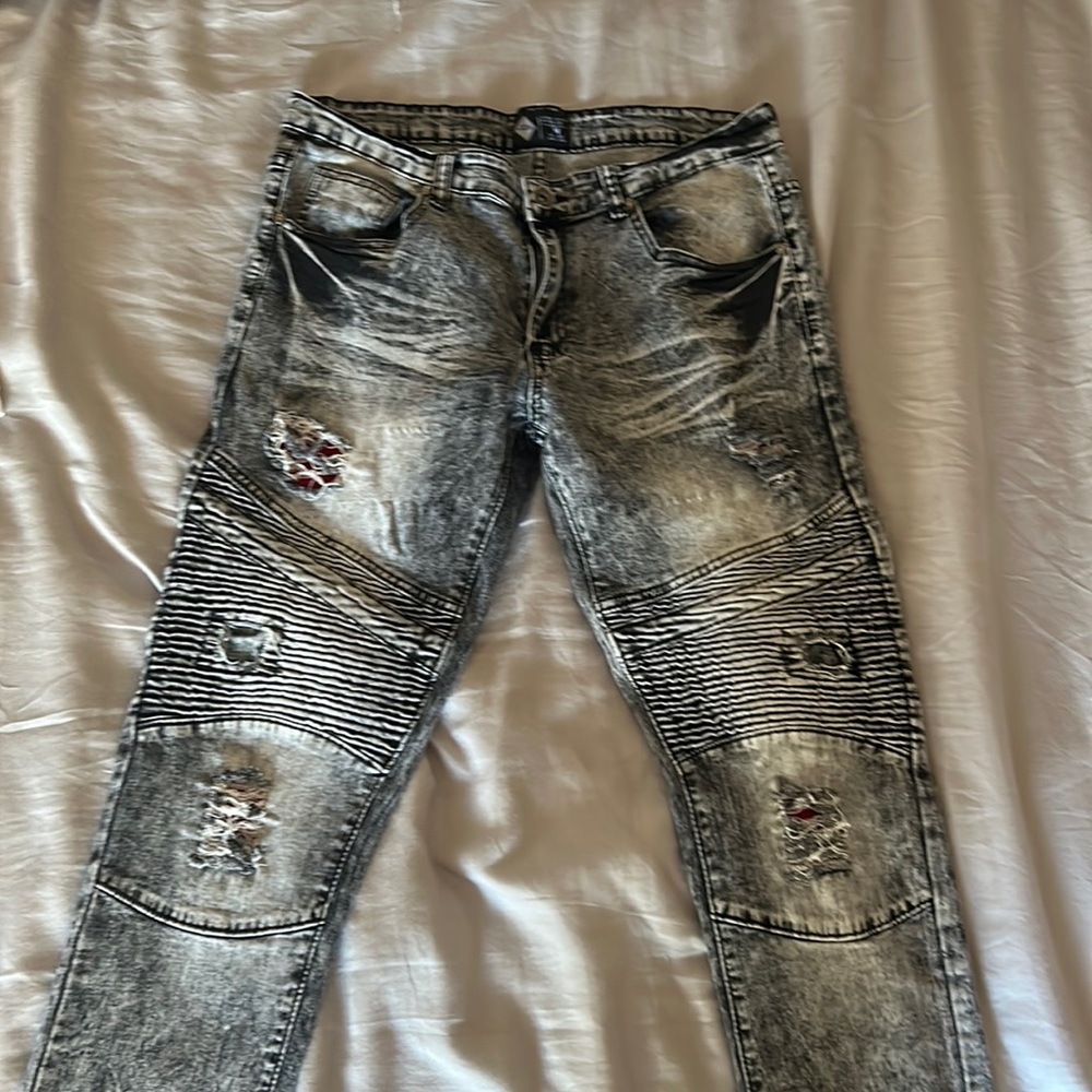 Road narrows slim fit acid washed denim